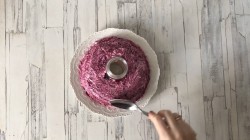 Салат Гранатовый браслет с говядиной