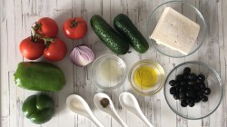 Салат греческий с брынзой классический