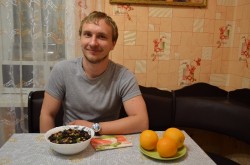 название картинки Салат Гренадер из свеклы с черносливом и говядины