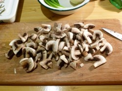 название картинки Салат с грибами, луком и сыром