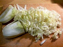 название картинки Салат с грибами, луком и сыром