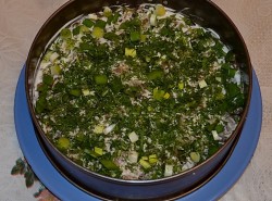Салат Ирина с копчёной курицей и грибами, огурцом