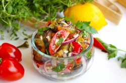 название картинки Салат из баклажанов и болгарского перца