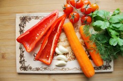 название картинки Салат из баклажан моркови и перца