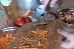 название картинки Салат из баклажанов на зиму Пальчики оближешь