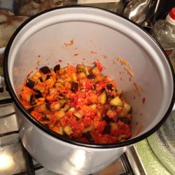 Салат из белой фасоли моркови баклажанов на зиму