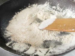 Теплый салат из брюссельской капусты