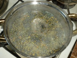 название картинки Салат из чечевицы вкусный и простой