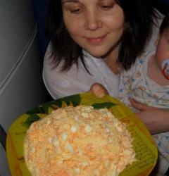 Салат из черной редьки с морковью, яйцами и луком