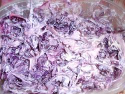 Салат с капустой и грецкими орехами