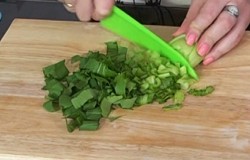 название картинки Салат из капусты пак чой