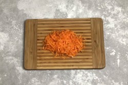 название картинки Салат из капусты с морковью как в столовой