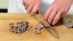 название картинки Салат селедка, телятина, огурец соленый, картофель