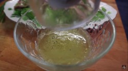 Салат из копчёной сельди с сыром - шаг 5 Салат из копчёной сельди с сыром - шаг 5