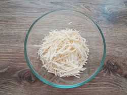 название картинки Салат из корня сельдерея с яблоком