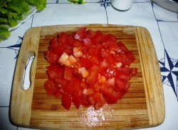 Салат с куриной грудкой и фасолью консервированной