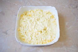 Салат курица с грибами и сыром слоями