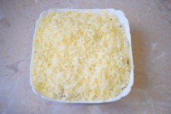 Салат курица с грибами и сыром слоями