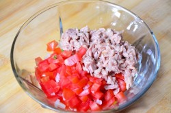 Салат из кускуса и тунца