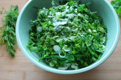 Салат из молодой капусты и щавеля - шаг 6 Салат из молодой капусты и щавеля - шаг 6