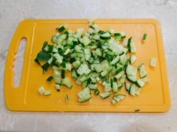 Салат из молодой капусты