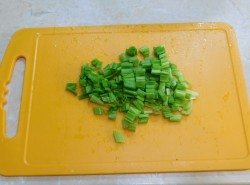 Салат из молодой капусты