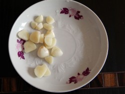 Салат из огурцов на зиму с чесноком укропом зеленью