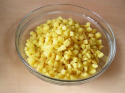 название картинки Салат из отварной красной рыбы