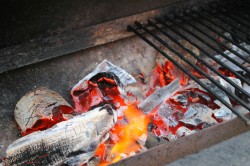 Салат из овощей на мангале