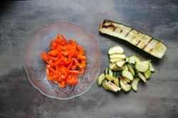 Салат из овощей на мангале