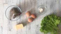 Салат из свиной печени