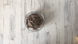 Салат из свиной печени