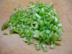 название картинки Салат из печени трески с горошком