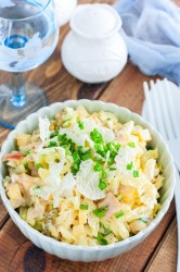 название картинки Салат из пекинской капусты с копченой курицей