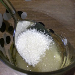 название картинки Салат из пекинской капусты с маринованным опятами