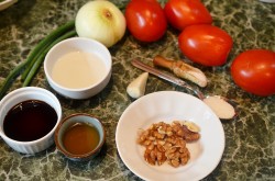 Салат из помидор с соевым соусом