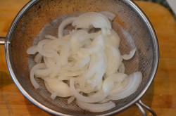 Салат из помидор с соевым соусом