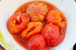 Салат из  помидоров запечённых на мангале