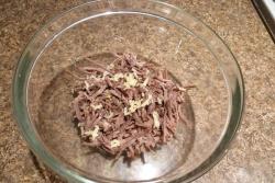 Салат из редьки с мясом