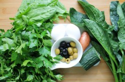 название картинки Салат из щавеля свежего со шпинатом и яйцом