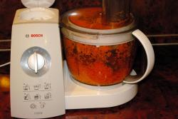 Салат из сырой моркови с грецкими орехами