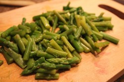 название картинки Салат из спаржи и курицы