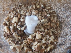 Салат из сушеной баклажановой кожуры - шаг 12