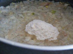 Салат из сушеной баклажановой кожуры - шаг 7