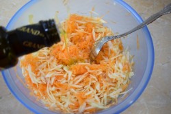 название картинки Салат из свежей моркови с капустой и уксусом