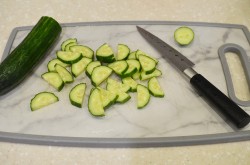 название картинки Салат из свежих огурцов в сметане