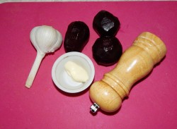 Салат из свеклы с чесноком и грецкими орехами