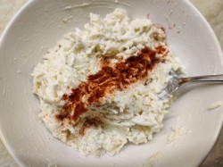 название картинки Салат яйца с сыром и чесноком
