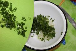 Салат из цветной капусты с горошком и морковью