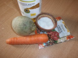 название картинки Салат из зеленой редьки и моркови